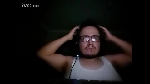 Snapshot of _buckle_ chatting on February 6, 2025, 7:13 am _buckle_ online show from February 6, 2025, 7:13 am