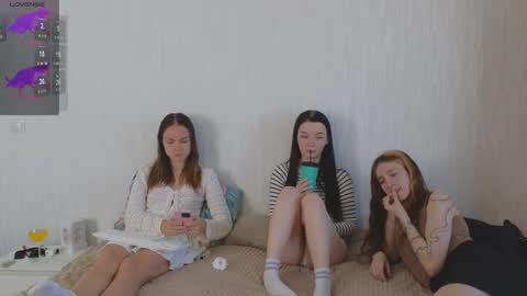 _by_double_sexy_miss_ online show from April 15, 2026, 4:41 am