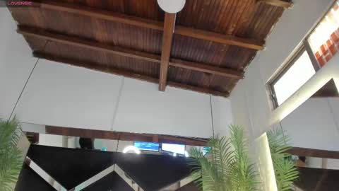 Candy online show from February 17, 2025, 6:37 pm