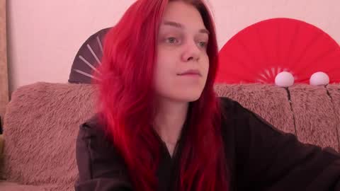 Snapshot of _caroline_coy chatting on May 1, 2026, 12:21 pm Caroline online show from May 1, 2026, 12:21 pm