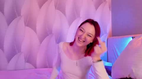 Christina Chris online show from March 9, 2025, 5:33 am