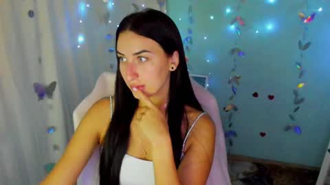 Snapshot of _chanel_foryou_ chatting on July 18, 2026, 12:20 pm Chanel online show from July 18, 2026, 12:20 pm