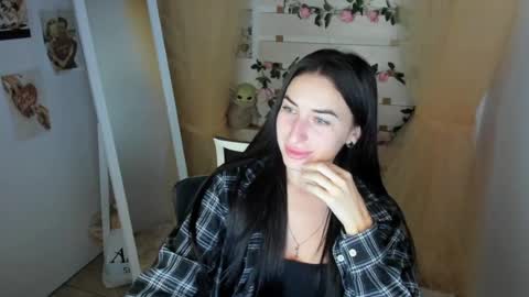 Snapshot of _chanel_foryou_ chatting on July 26, 2026, 6:10 am Chanel online show from July 26, 2026, 6:10 am
