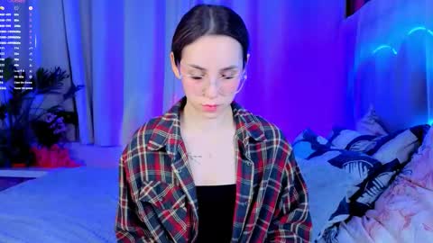 Cindy . online show from November 22, 2025, 5:28 am