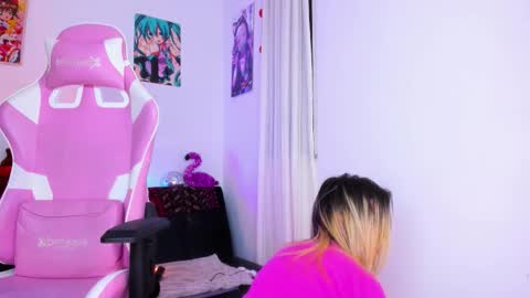  Chloe  online show from February 6, 2026, 6:07 am