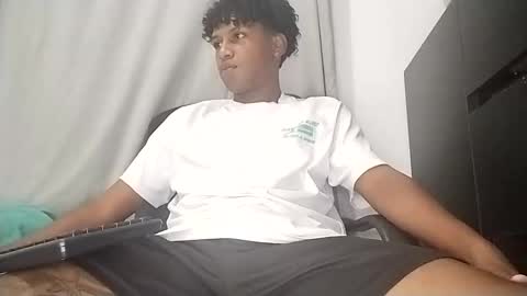 Snapshot of _cockpromise_ chatting on January 3, 2025, 8:32 pm _cockpromise_ online show from January 3, 2025, 8:32 pm