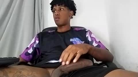 Snapshot of _cockpromise_ chatting on February 17, 2025, 7:31 pm _cockpromise_ online show from February 17, 2025, 7:31 pm