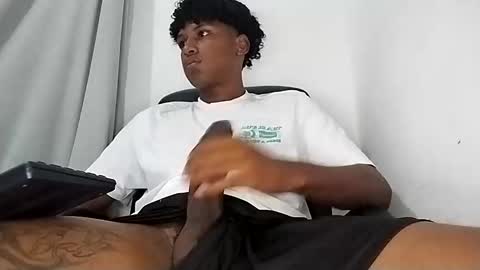 Snapshot of _cockpromise_ chatting on February 28, 2025, 8:07 pm _cockpromise_ online show from February 28, 2025, 8:07 pm