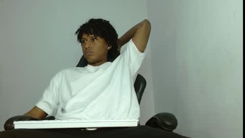 Snapshot of _cockpromise_ chatting on October 6, 2025, 5:21 pm _cockpromise_ online show from October 6, 2025, 5:21 pm