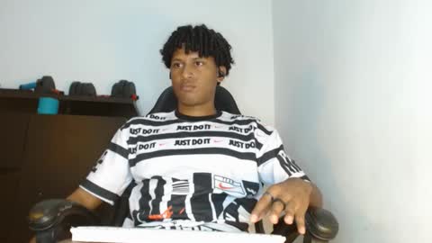 Snapshot of _cockpromise_ chatting on October 23, 2025, 7:01 pm _cockpromise_ online show from October 23, 2025, 7:01 pm