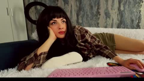 D online show from March 21, 2026, 5:45 am