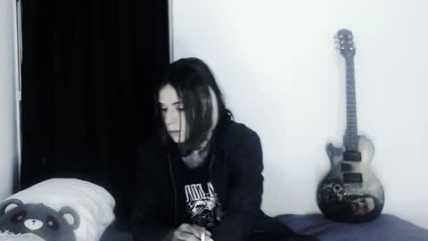 Snapshot of _cuervo_sk8 chatting on November 23, 2025, 3:28 am JC online show from November 23, 2025, 3:28 am