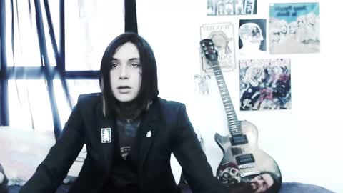 Snapshot of _cuervo_sk8 chatting on November 26, 2025, 6:53 pm JC online show from November 26, 2025, 6:53 pm