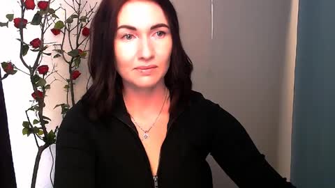 _cutie_and_shy_ online show from April 6, 2026, 7:42 am