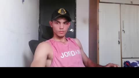 _dadybig_ online show from November 12, 2025, 7:03 pm