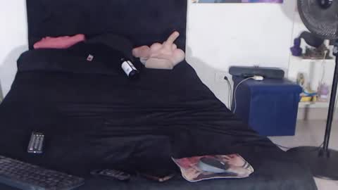 Darkitty online show from May 21, 2026, 4:19 am
