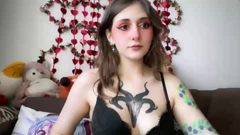 Kate online show from March 5, 2025, 11:17 am