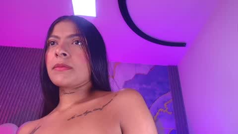 Snapshot of _diionne chatting on May 1, 2026, 7:18 pm Dione online show from May 1, 2026, 7:18 pm