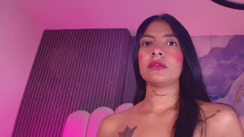 Snapshot of _diionne chatting on May 5, 2026, 7:22 pm Dione online show from May 5, 2026, 7:22 pm