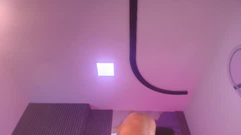 Snapshot of _diionne chatting on May 27, 2026, 7:33 pm Dione online show from May 27, 2026, 7:33 pm