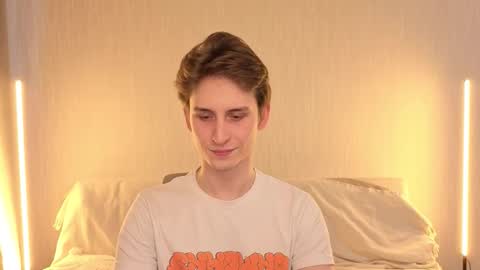 Snapshot of _dream_boys_ chatting on February 24, 2026, 4:43 am _dream_boys_ online show from February 24, 2026, 4:43 am