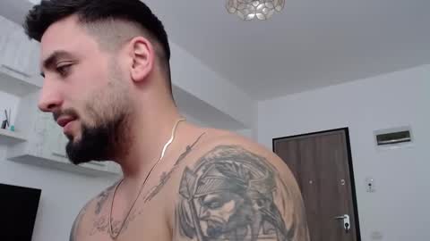 Snapshot of _dylangreen chatting on January 18, 2025, 8:41 am Dylan online show from January 18, 2025, 8:41 am