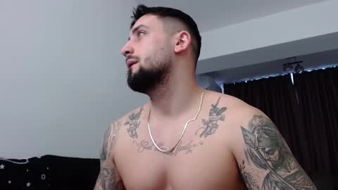 Snapshot of _dylangreen chatting on February 26, 2025, 8:48 am Dylan online show from February 26, 2025, 8:48 am