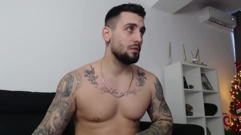 Snapshot of _dylangreen chatting on January 18, 2026, 9:24 am Dylan online show from January 18, 2026, 9:24 am