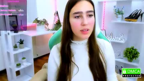 Snapshot of _eliizabeth__ chatting on February 4, 2026, 9:31 pm Lizzy online show from February 4, 2026, 9:31 pm