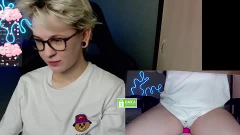 chloue and Gretta online show from December 3, 2025, 7:01 pm