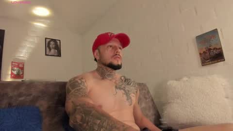 Snapshot of _emilio_escobar chatting on March 3, 2026, 9:37 am Emilio online show from March 3, 2026, 9:37 am