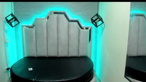 Emily  online show from October 7, 2025, 11:18 am