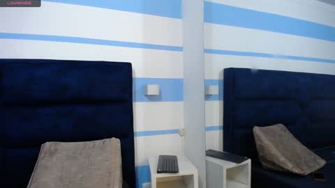 Snapshot of _emma_diamond_ chatting on December 7, 2024, 1:25 am Emma online show from December 7, 2024, 1:25 am