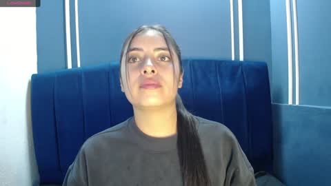 Snapshot of _emma_diamond_ chatting on February 8, 2025, 1:22 am Emma online show from February 8, 2025, 1:22 am