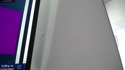 Snapshot of _emma_diamond_ chatting on February 27, 2025, 5:36 pm Emma online show from February 27, 2025, 5:36 pm