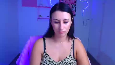 Emma online show from November 3, 2025, 12:50 pm