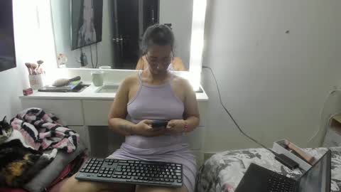 Emma online show from December 31, 2024, 12:43 am