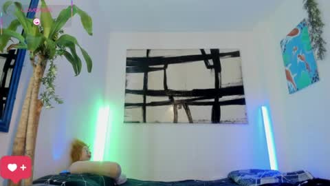 Snapshot of _emmaruiz chatting on July 10, 2026, 7:12 am Emma online show from July 10, 2026, 7:12 am