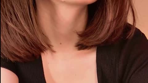 Snapshot of _esmeraldiyaa_ chatting on November 28, 2025, 7:05 pm _esmeraldiyaa_ online show from November 28, 2025, 7:05 pm