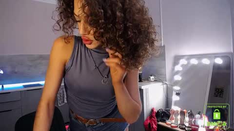 Snapshot of _eva_001 chatting on March 31, 2026, 6:08 pm Eva online show from March 31, 2026, 6:08 pm