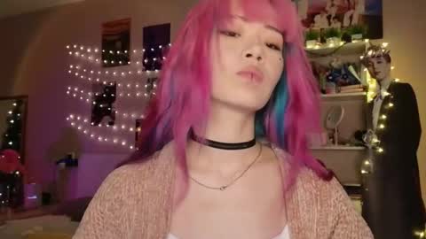 EveEva online show from February 21, 2026, 3:40 am