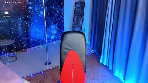  F R A U  online show from January 8, 2025, 1:11 am