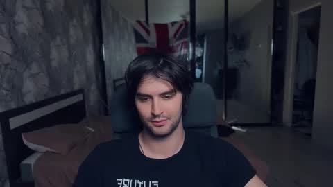 Keanu online show from September 19, 2025, 2:51 pm