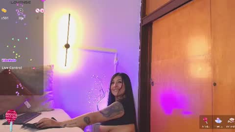  Juliana   Gaby   Kloe online show from June 18, 2026, 9:19 pm