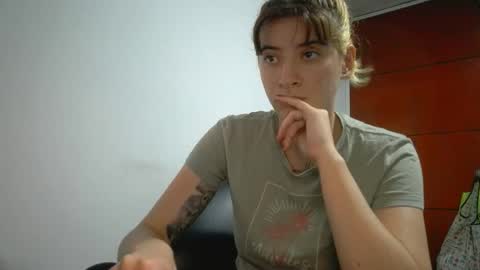 Snapshot of _genesid_dixton chatting on March 21, 2026, 1:43 am Mia-foster online show from March 21, 2026, 1:43 am