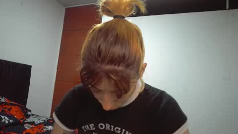 Snapshot of _genesid_dixton chatting on March 31, 2026, 1:51 am Mia-foster online show from March 31, 2026, 1:51 am