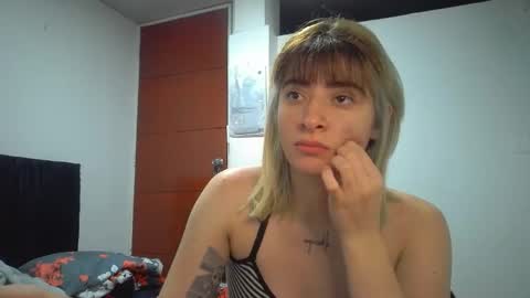 Snapshot of _genesid_dixton chatting on April 4, 2026, 2:32 am Mia-foster online show from April 4, 2026, 2:32 am