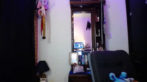 Snapshot of _girl_dream chatting on January 25, 2025, 3:30 am valeryindependent model online show from January 25, 2025, 3:30 am