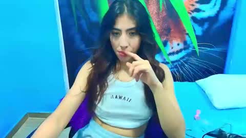 _gold_strawberry_ online show from May 16, 2026, 2:49 pm