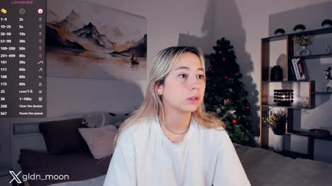 Rina online show from December 25, 2024, 7:34 pm